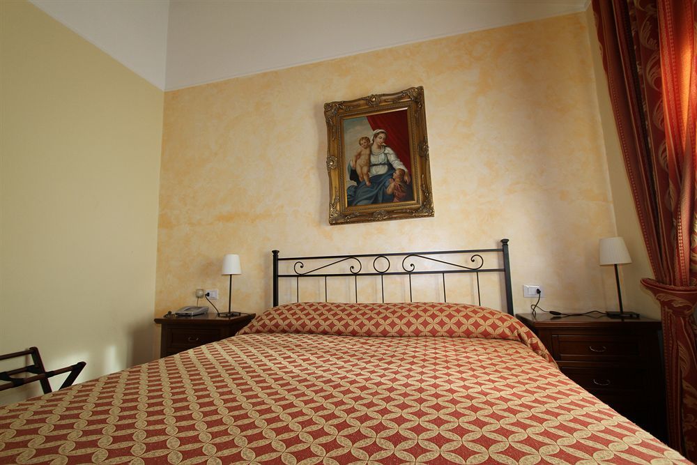 Hotel La Vecchia Fattoria Loreto Exterior foto